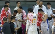 JRS直播2018-北京男篮轻取广州，周琦11+6徐昕10+6，麦基19+7方硕18分！
