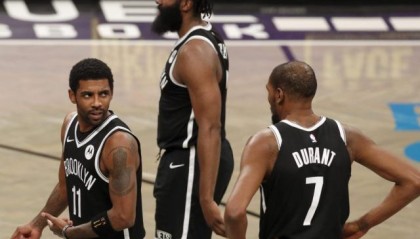 西甲直播-篮网如何补强？1997版火箭成反例 杜兰特面临挑战